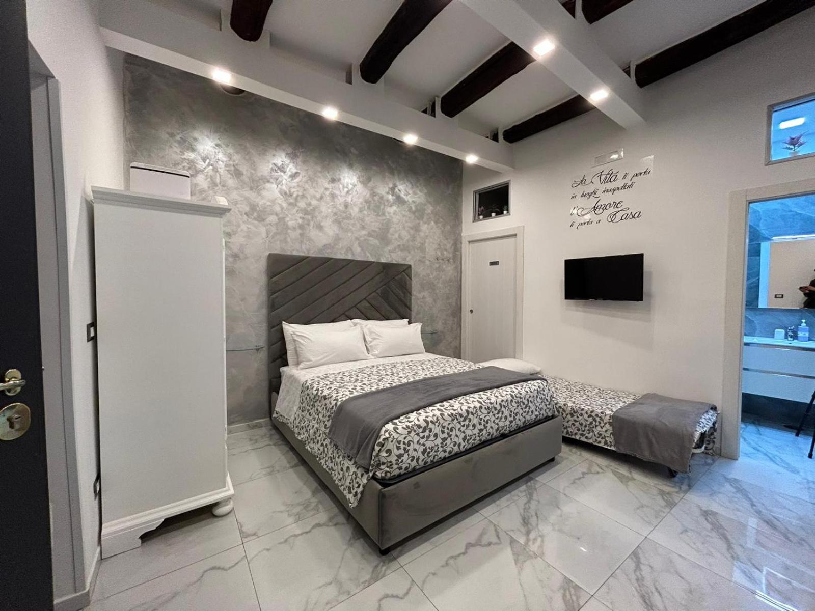 Casa Tolentino Al Centro Di Napoli Βίλα Εξωτερικό φωτογραφία